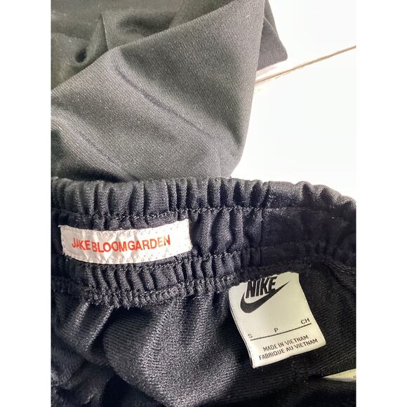 Nike Jogger Logo embroidered Sweatpants Black Unisex Size- Small (W8 /L27) - Picture 4 of 6